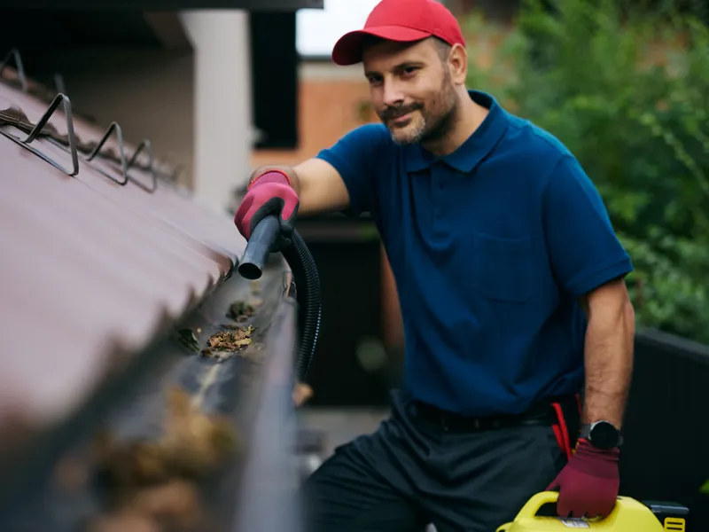 Deep hand vacuum gutter cleaning